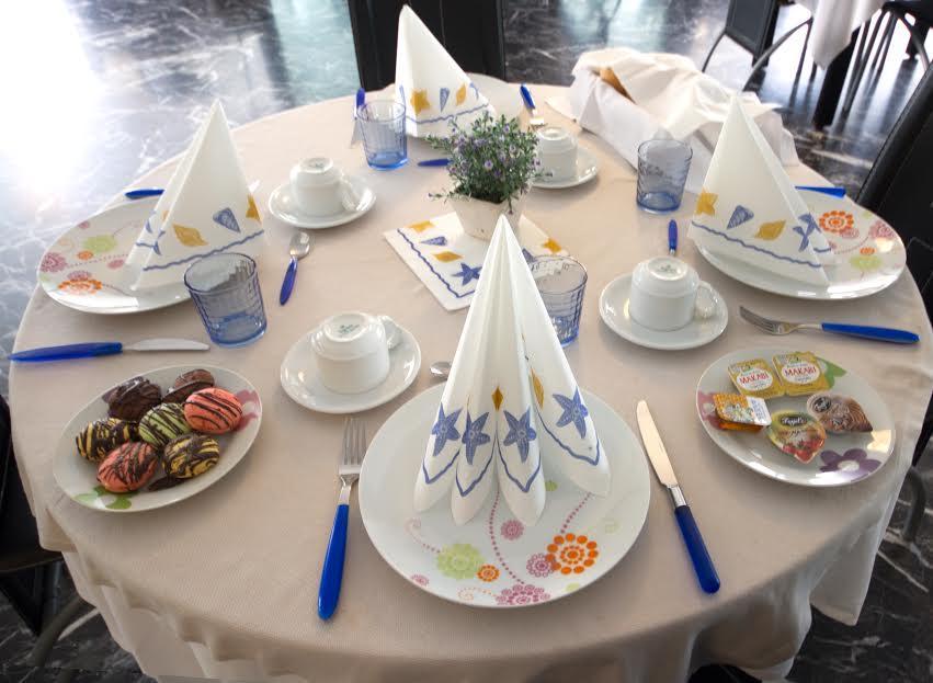 Olympic Kosher Holidays 호텔 시르미오네 외부 사진